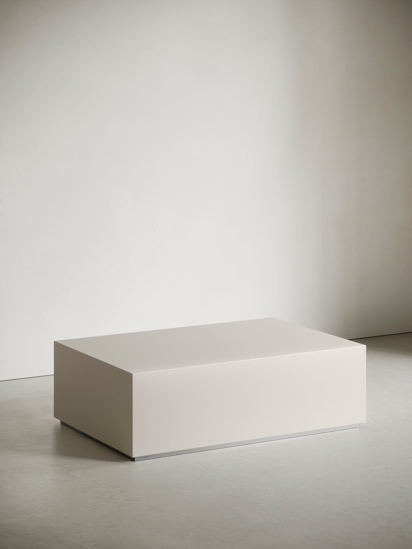 Coffee Tables | Off-White