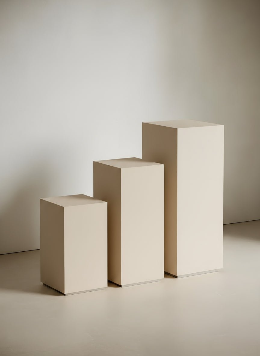 Kolumny ekspozycyjne | Kremowy Beżowy - BY GEOMADE