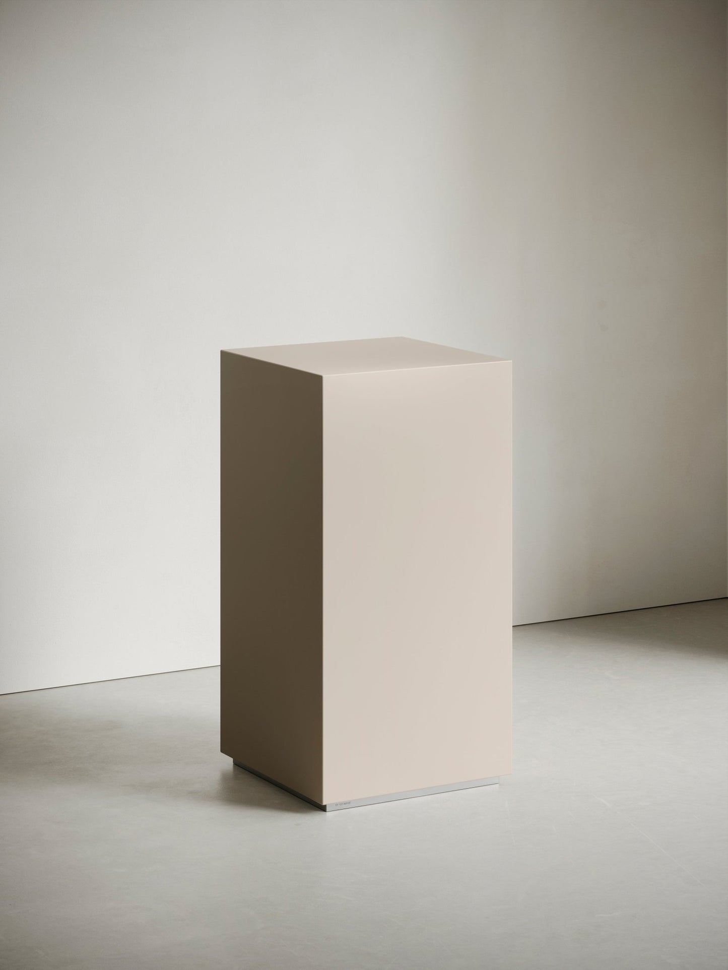 Kolumny ekspozycyjne | Kremowy Beżowy - BY GEOMADE